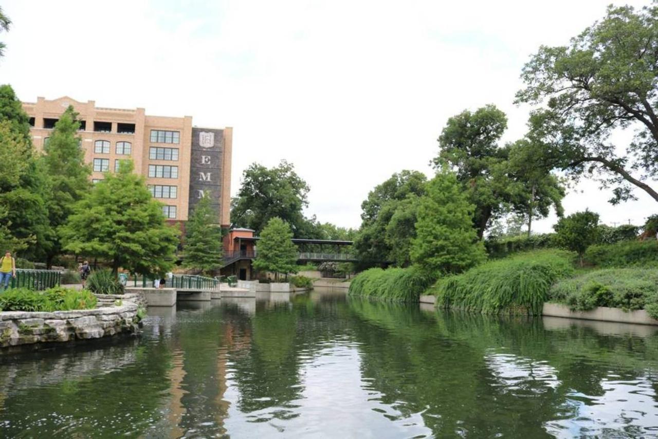 Hackberry St #A Renovated 2Br/2Ba Near Downtown Apartment ซานอันโตนิโอ ภายนอก รูปภาพ
