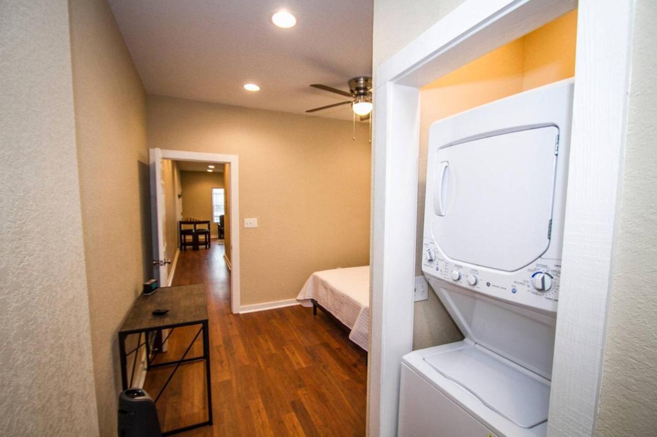 Hackberry St #A Renovated 2Br/2Ba Near Downtown Apartment ซานอันโตนิโอ ภายนอก รูปภาพ