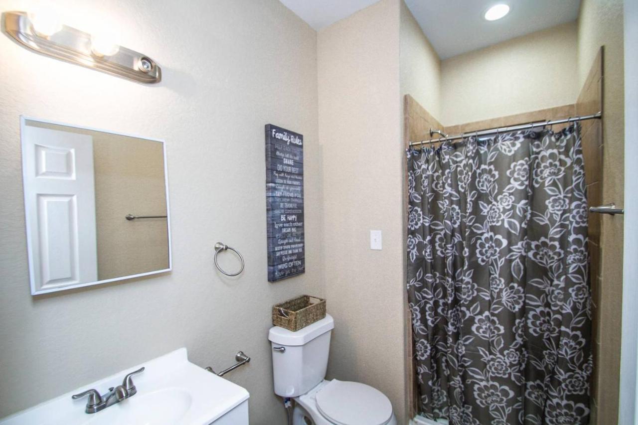 Hackberry St #A Renovated 2Br/2Ba Near Downtown Apartment ซานอันโตนิโอ ภายนอก รูปภาพ