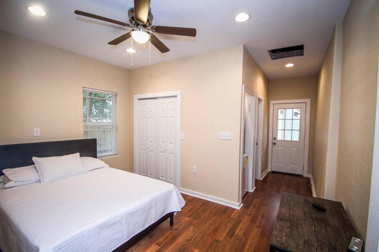 Hackberry St #A Renovated 2Br/2Ba Near Downtown Apartment ซานอันโตนิโอ ภายนอก รูปภาพ