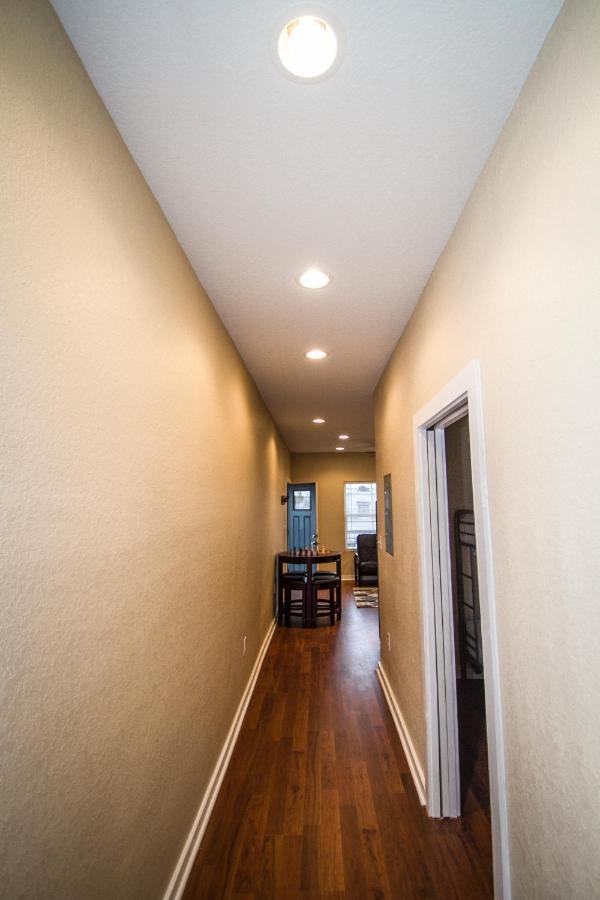 Hackberry St #A Renovated 2Br/2Ba Near Downtown Apartment ซานอันโตนิโอ ภายนอก รูปภาพ